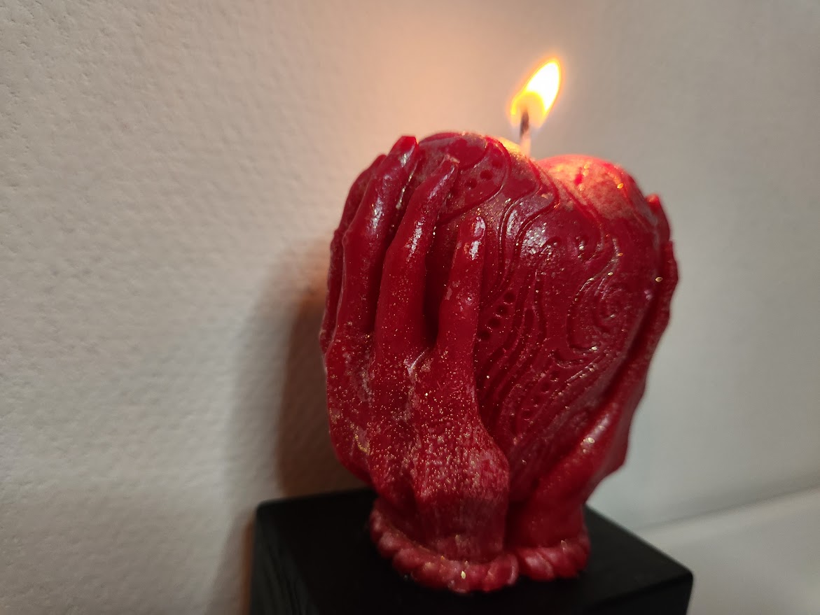 Bougie cœur mains Saint Valentin insolite – Image 3
