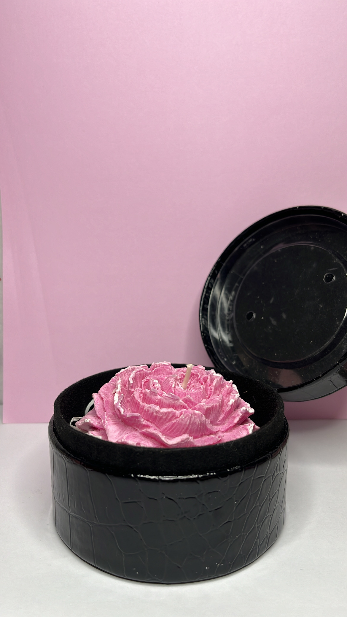 Bougie Fêtes des Mères : Camélia Rose et Blanc – Image 3