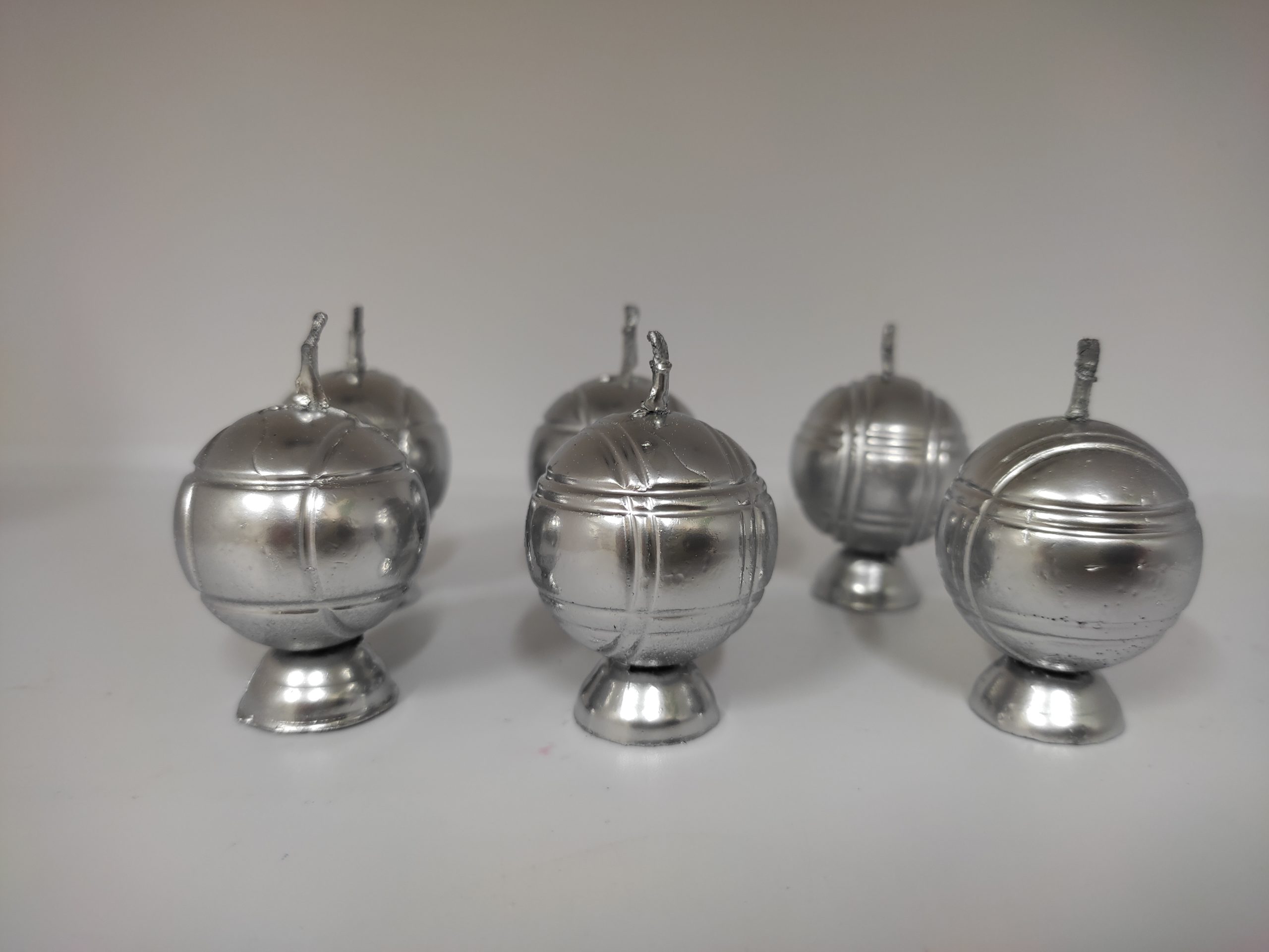 Bougies mini boules de pétanque argent (x10) – Image 2