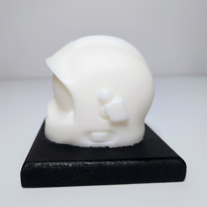 casque de pompier blanc en cire