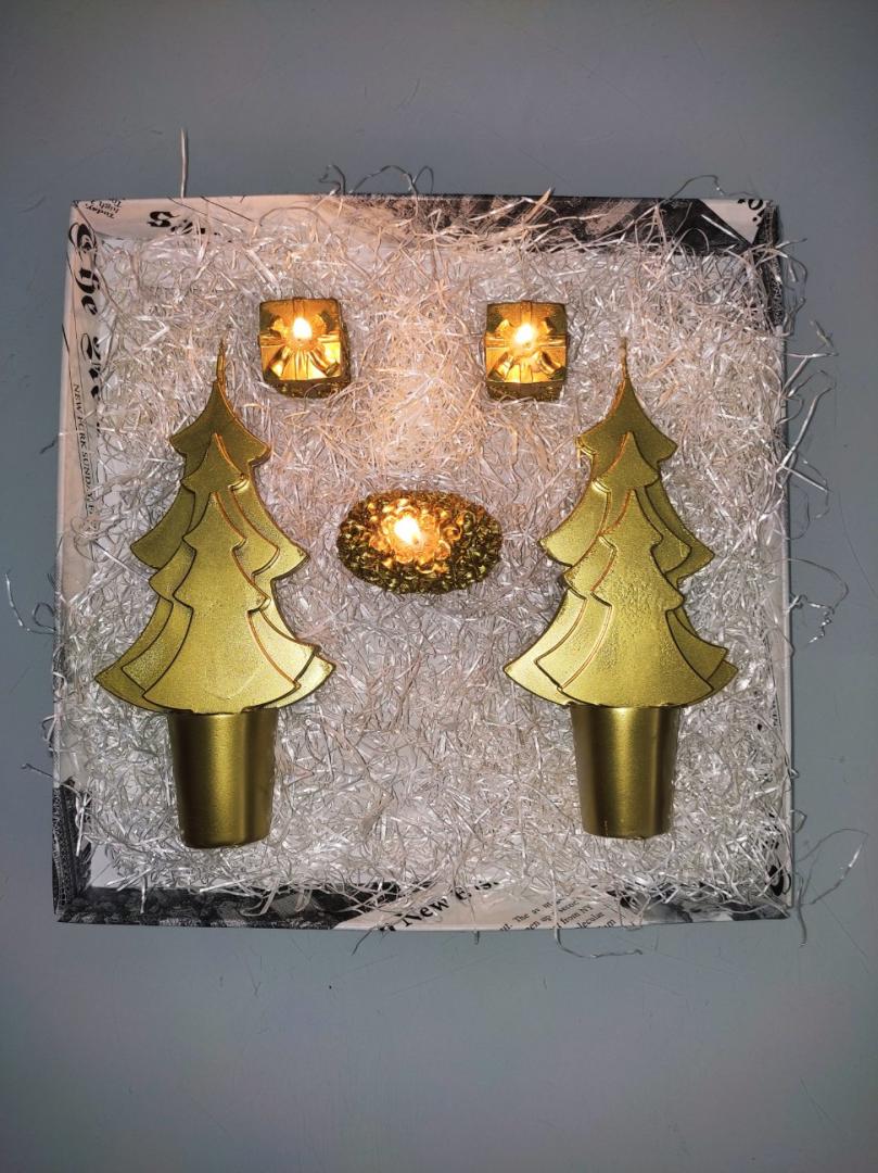 Coffret cadeau de bougies sapins dorés – Image 1